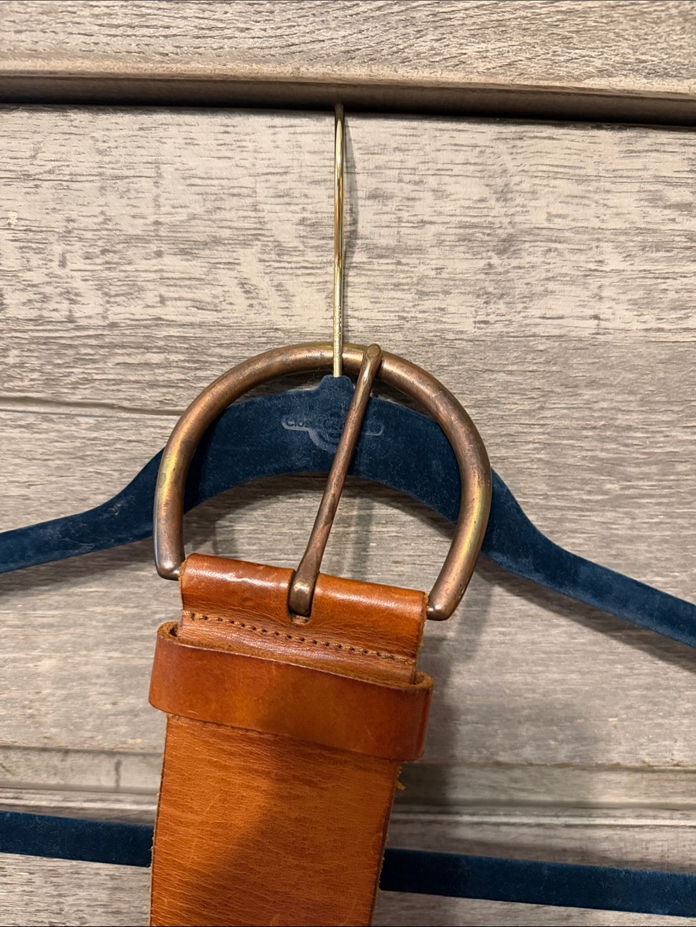 Women’s  Tan Leather Studded Belt - Fashion Casual Accessory - Picture 3 of 3